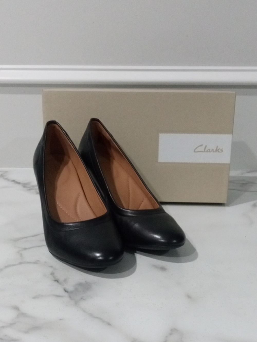 Clarks Women’s Black Leather Closed-Toe Heels